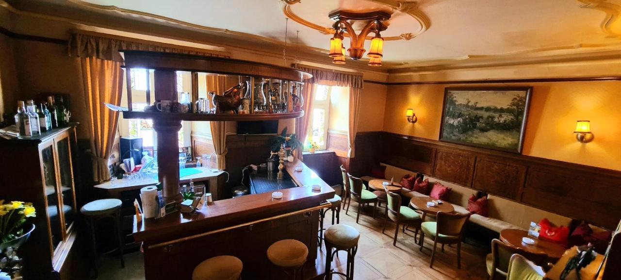 Historisches Hotel Zum Schwan Бад Карлхафен Екстериор снимка